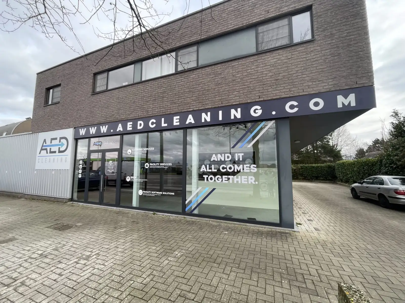 Totaalproject – AED Cleaning