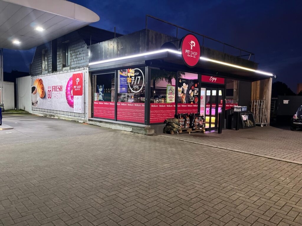 0bb2edb3-8901-4c70-a173-2017240d1cbe